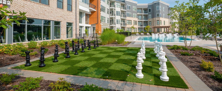Why Multifamily DSTs May Outshine Single-Tenant Net-Leased DSTs in Risk Management